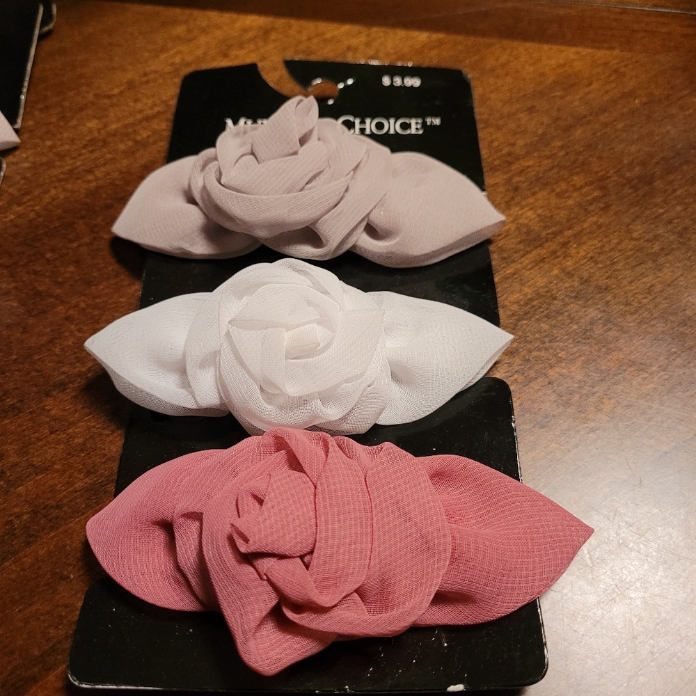 Hair clips.